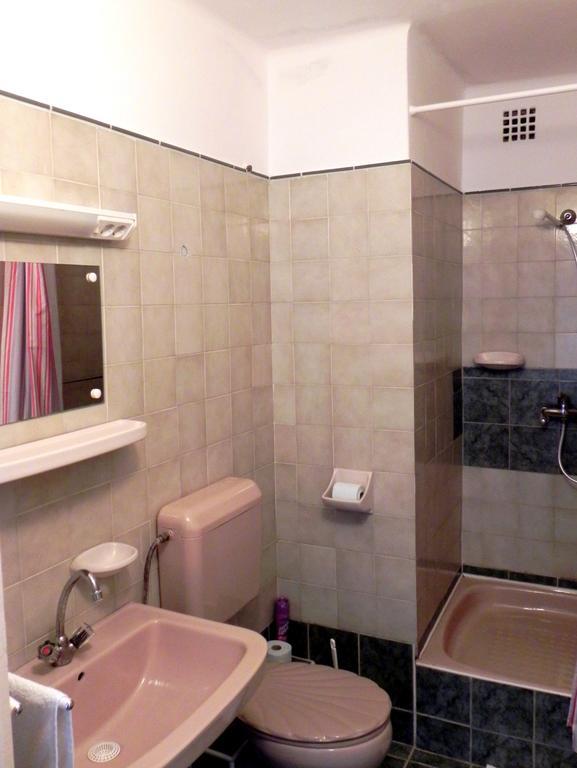 Monika Panzio Hotel Tata Exterior photo